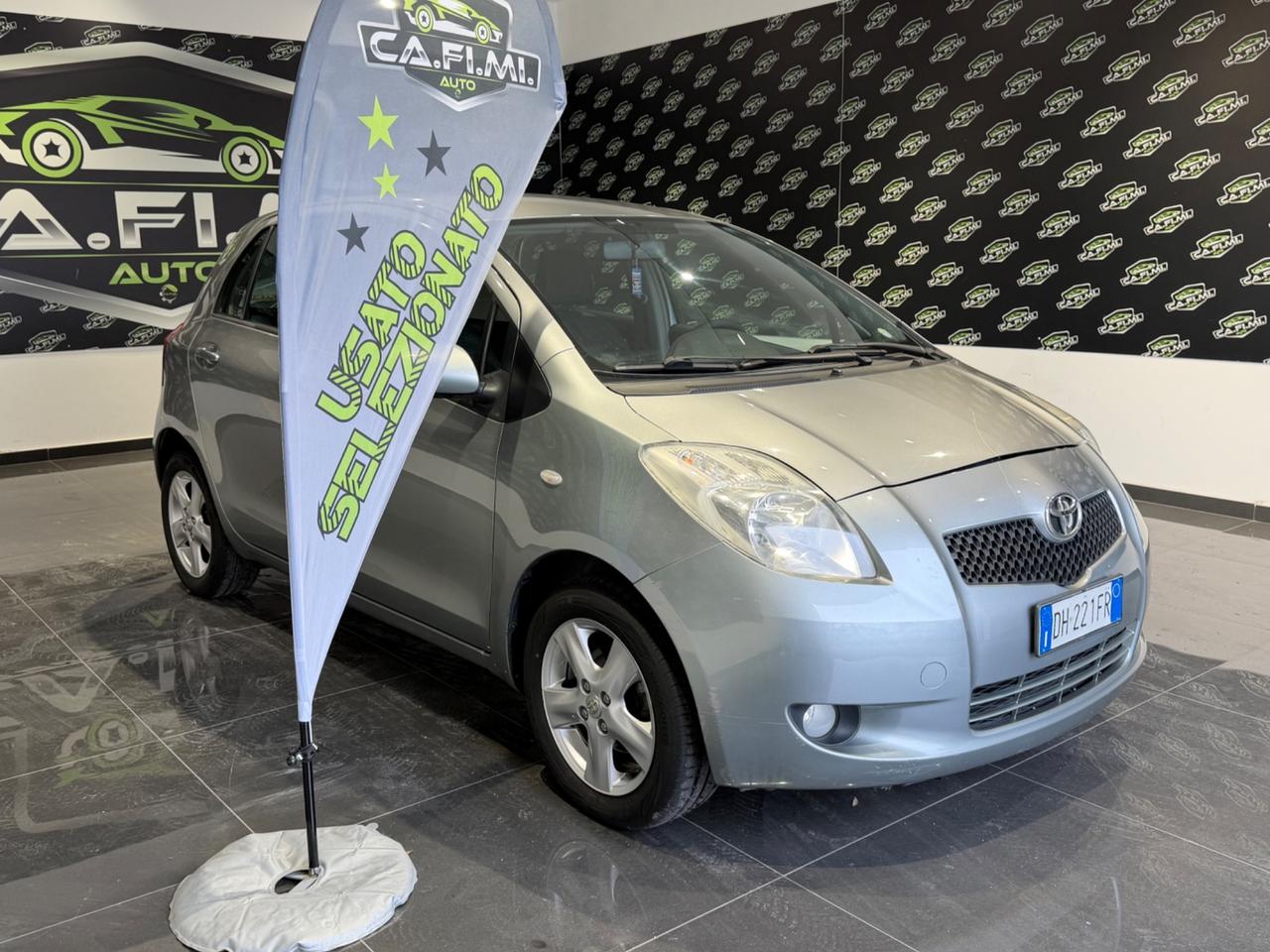 Toyota Yaris - 2007 1.0 BENZINA 69 CV 5 porte