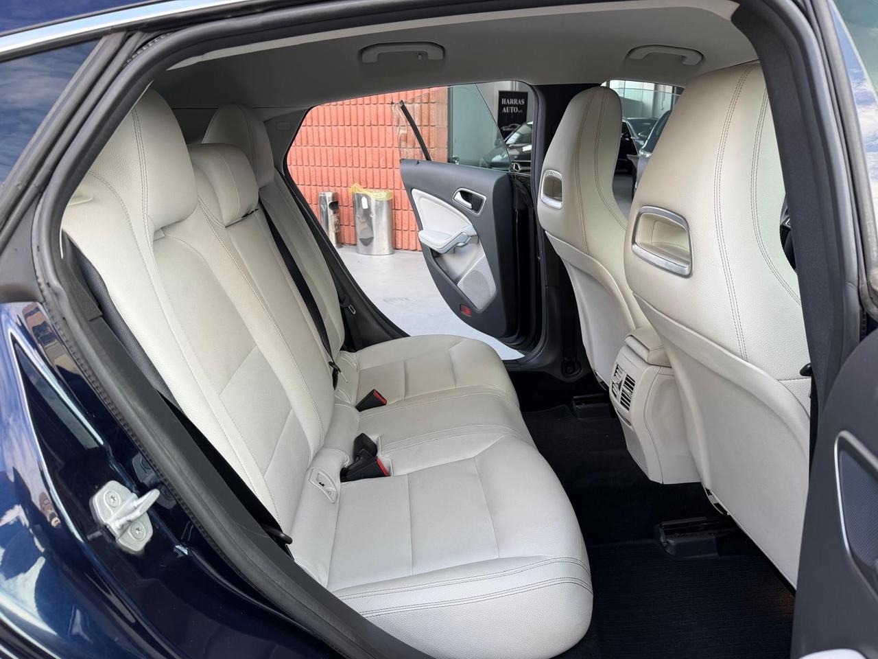 Mercedes-benz CLA 200 180 d Automatic Premium