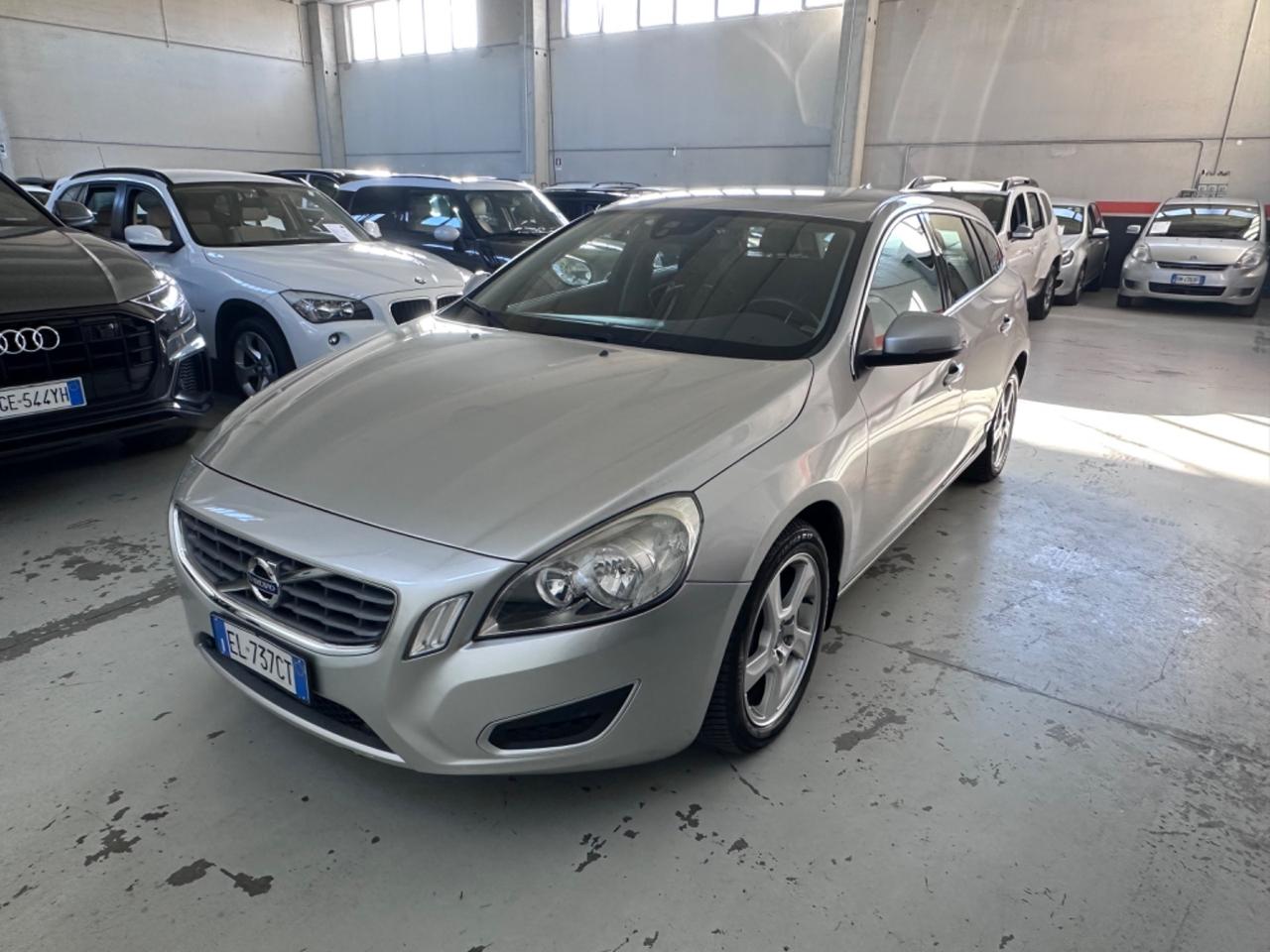 Volvo V60 D4 Momentum