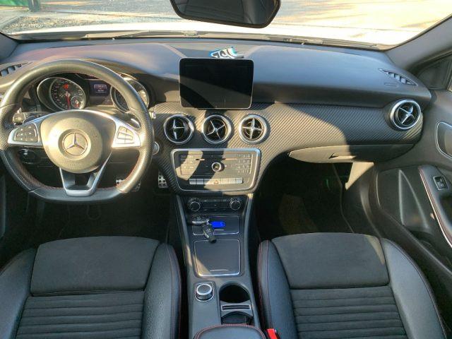 MERCEDES-BENZ A 180 d Automatic Premium