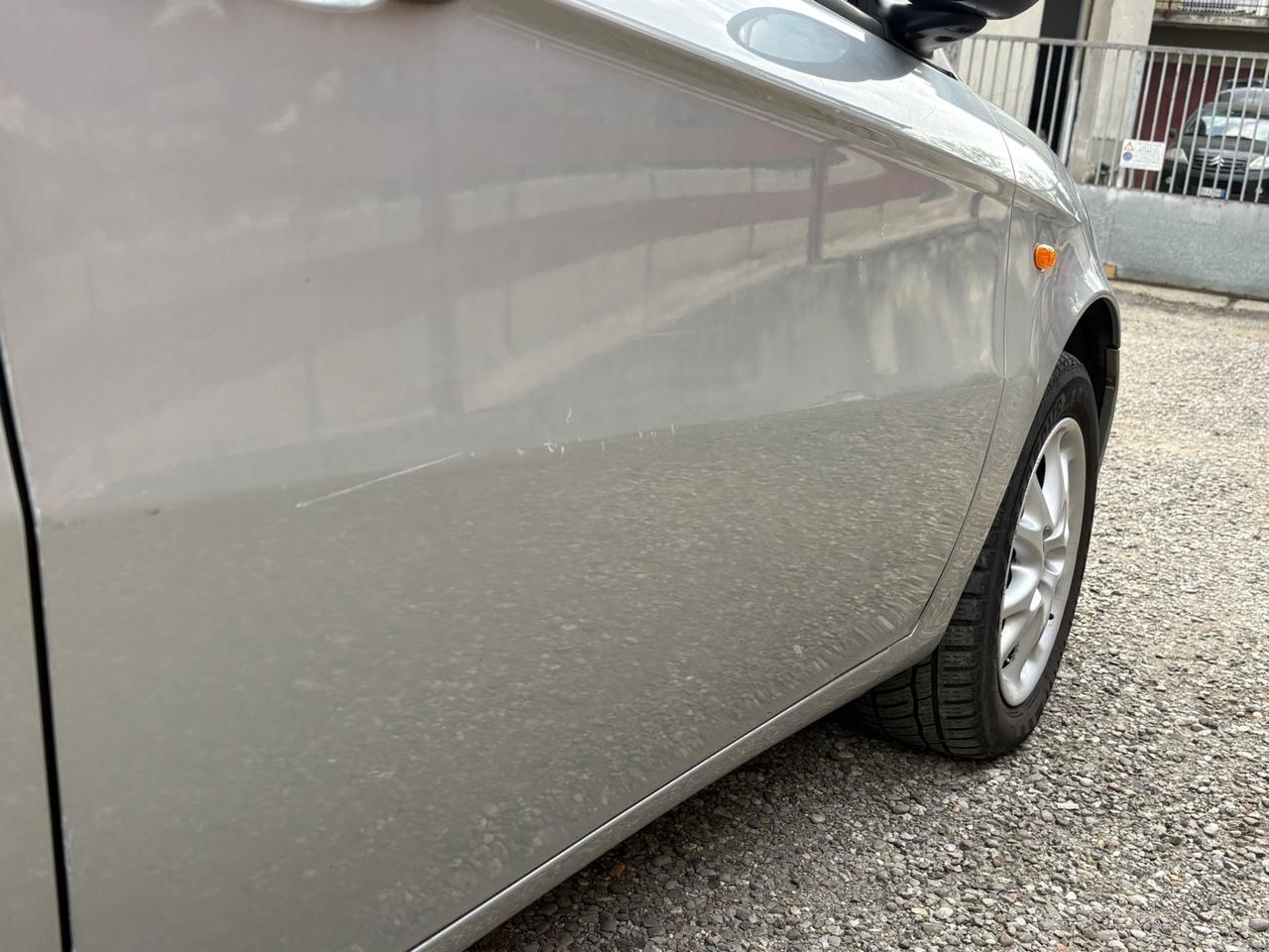 Alfa Romeo 147 1.6i 16V Twin Spark cat 3p. Progression