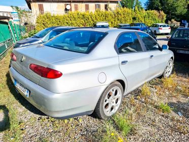 Alfa Romeo 166 2.5i V6