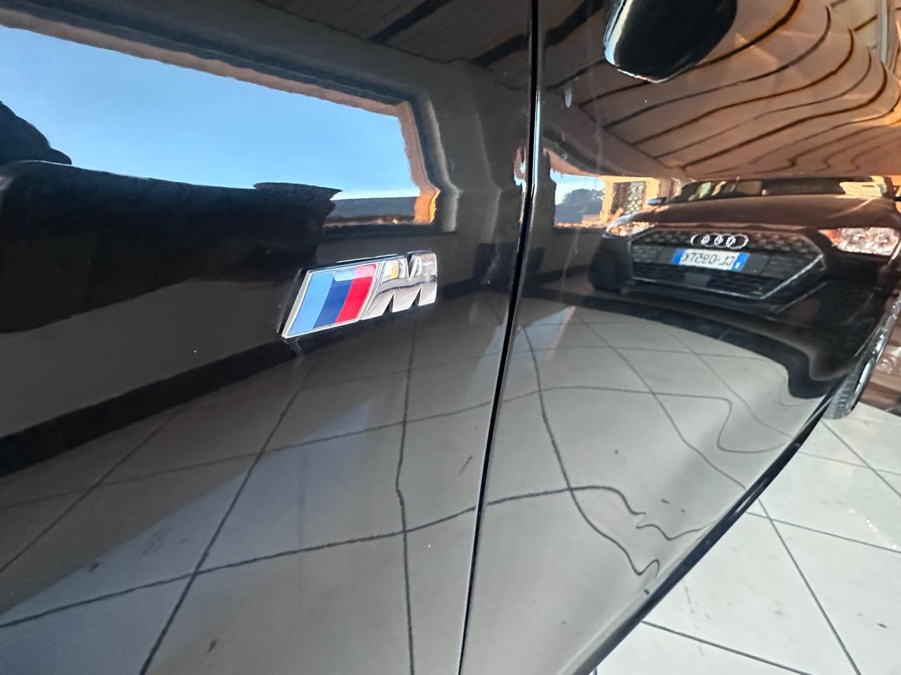 Bmw 118 118d 5p. Colorvision Edition MSPORT