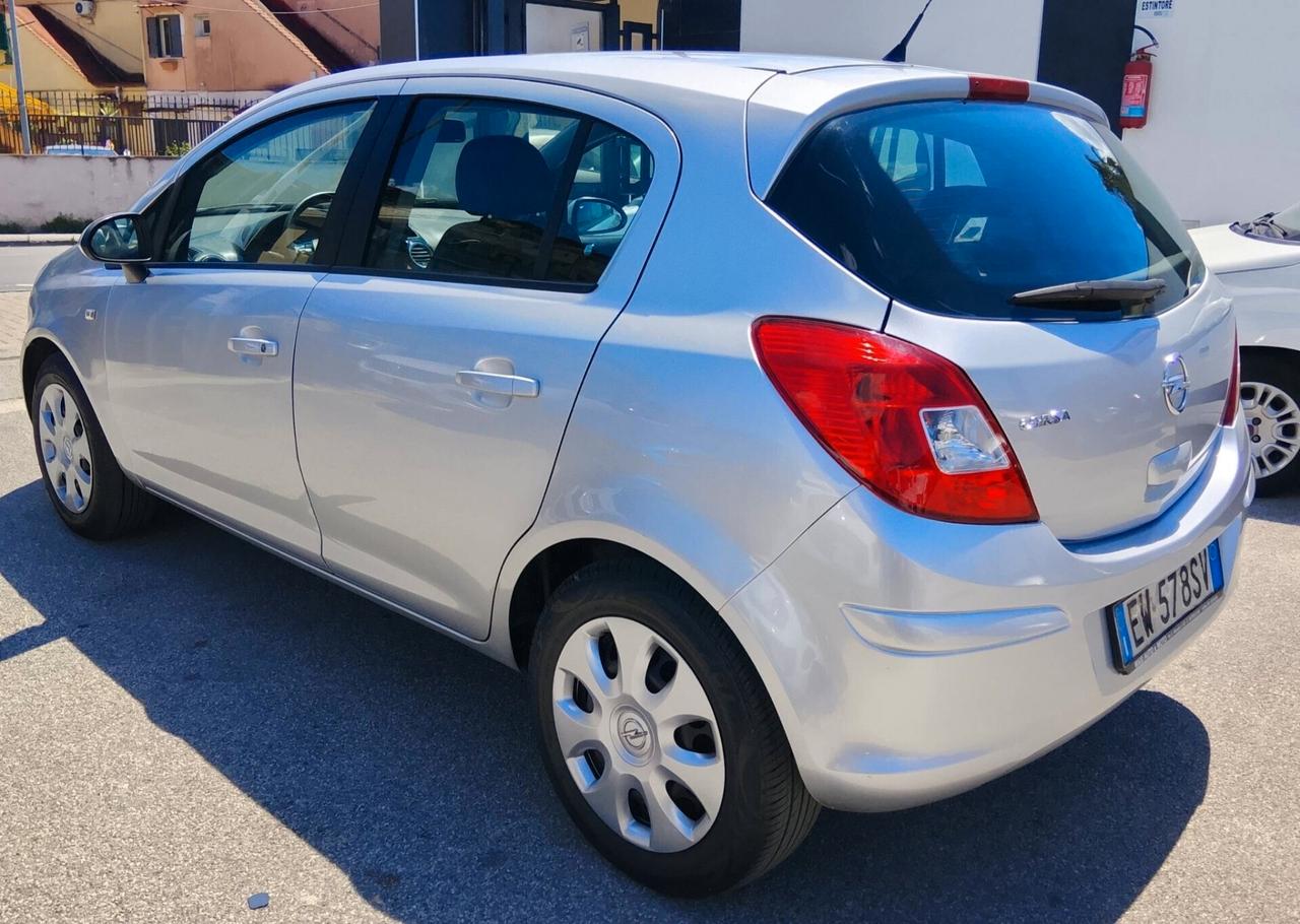 Opel Corsa GPL CASA MADRE (2034!!!9