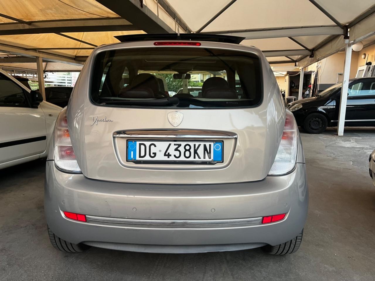 Lancia Ypsilon Cambio aut. appena rifatto