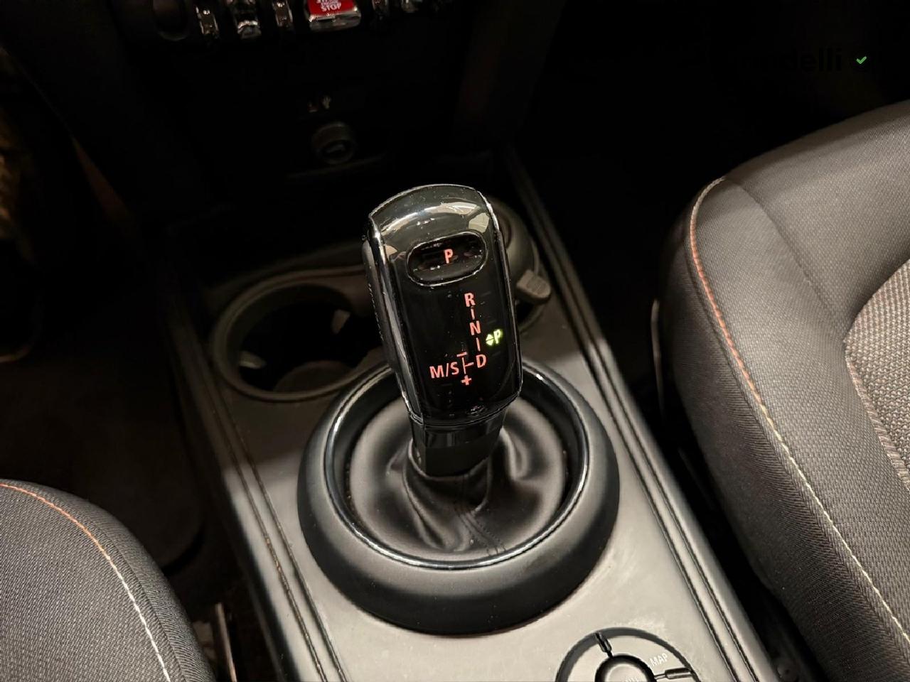 MINI Mini Countrym.(F60) - Mini 2.0 Cooper D Business Countryman Automatica