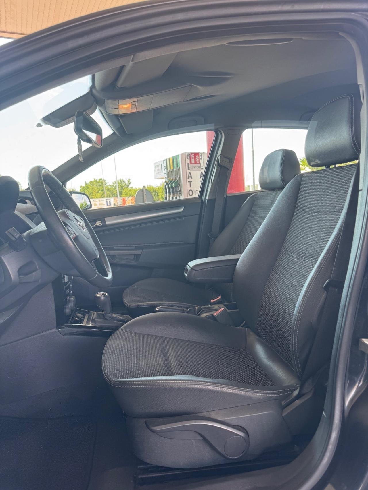 Opel Astra 1.7 CDTI 110CV 5 porte Cosmo
