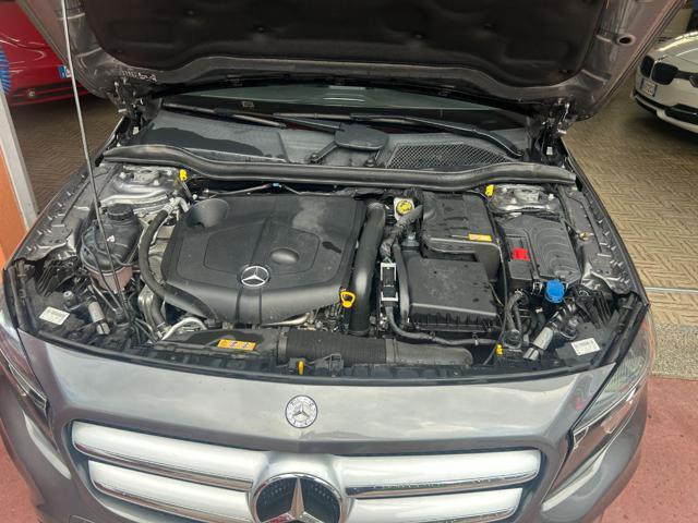 MERCEDES-BENZ GLA 200 d Automatic 4Matic Sport. TEL 327-4425768