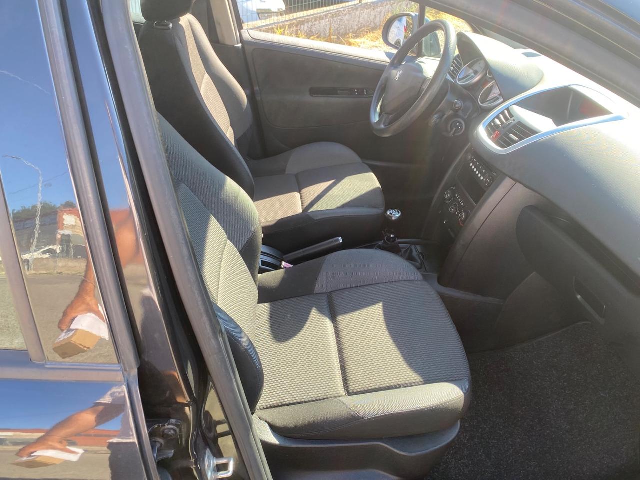Peugeot 207 1.4 HDi 70CV 5p. Energie Sport