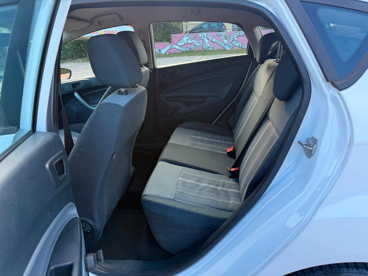 Ford Fiesta 1.4 5 porte Bz.- GPL Titanium