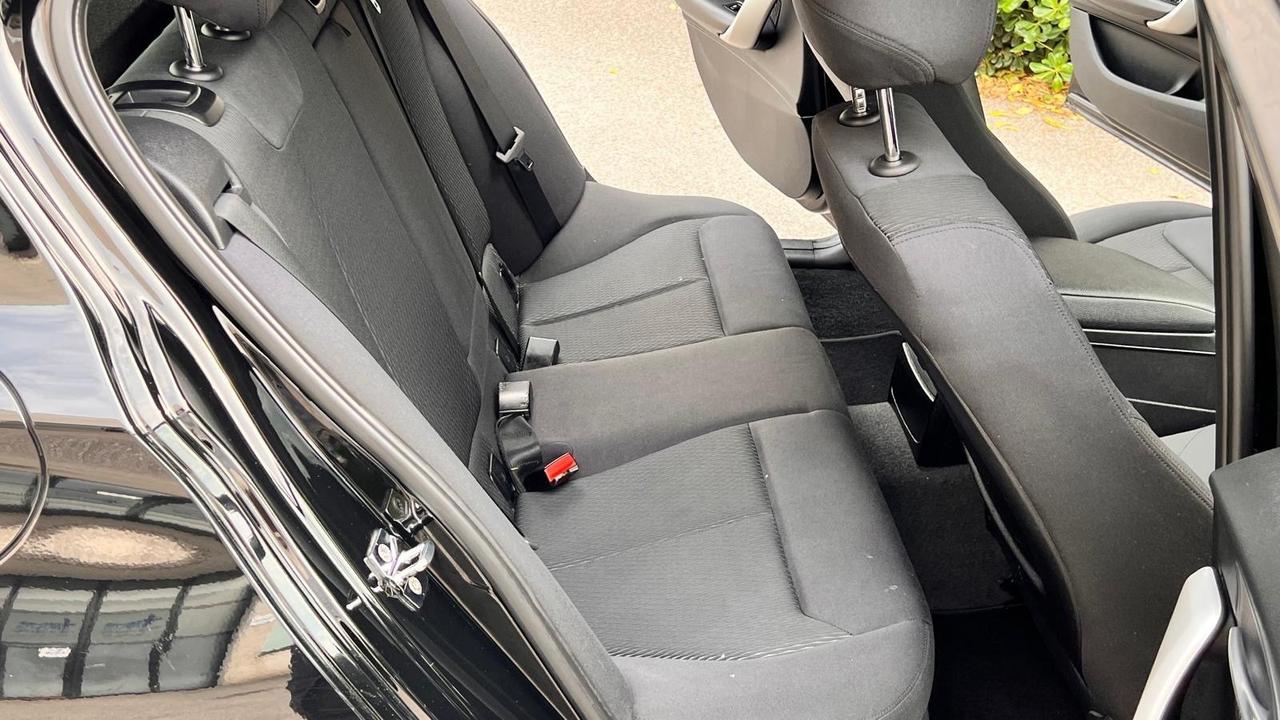 Bmw 118 118d 5p. Urban