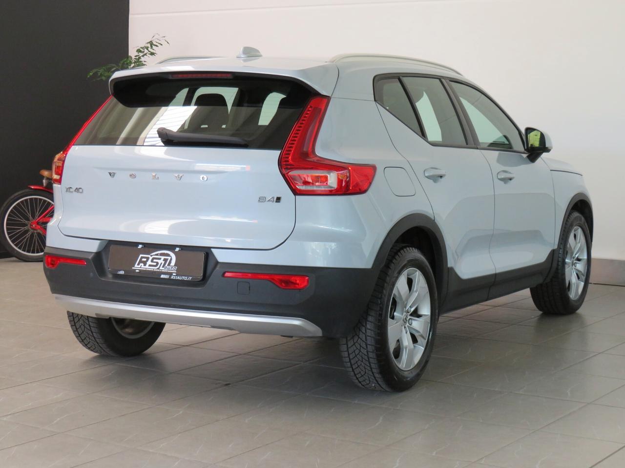 Volvo XC40 B4 AWD Geartronic Momentum