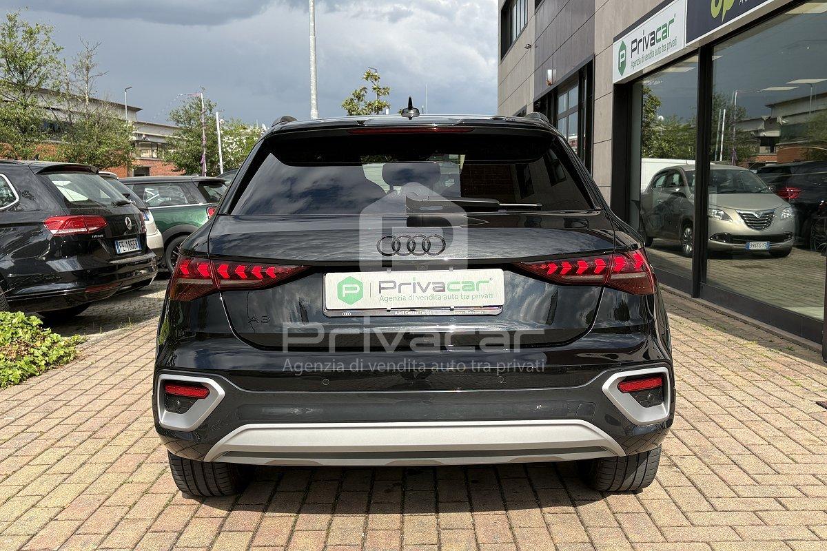 AUDI A3 allstreet 35 TFSI S tronic Identity Contrast