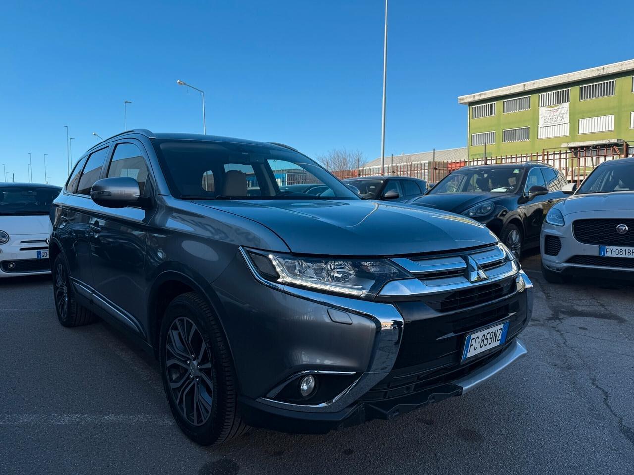 Mitsubishi Outlander 2.2 Plus awd 7 POSTI Euro 6