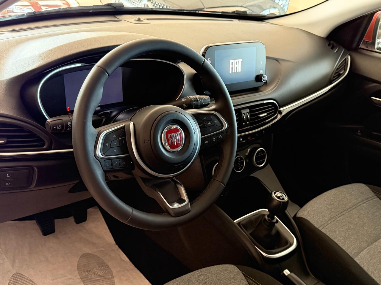 Fiat Tipo New 1.6 M.JET 130 cv. 5 porte CROSS (Nav)