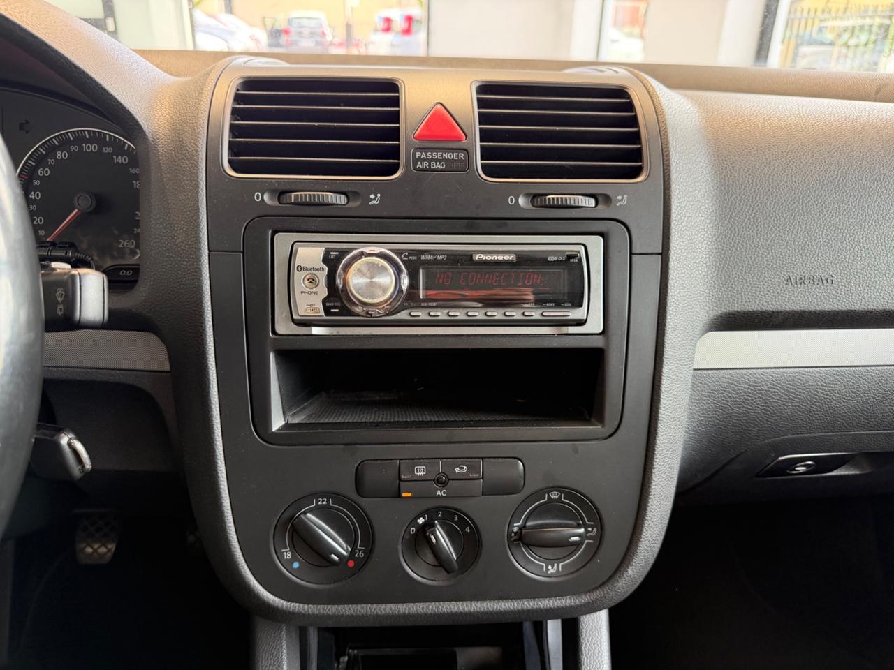Volkswagen Golf 1.6 16V FSI 5p. Comfortline