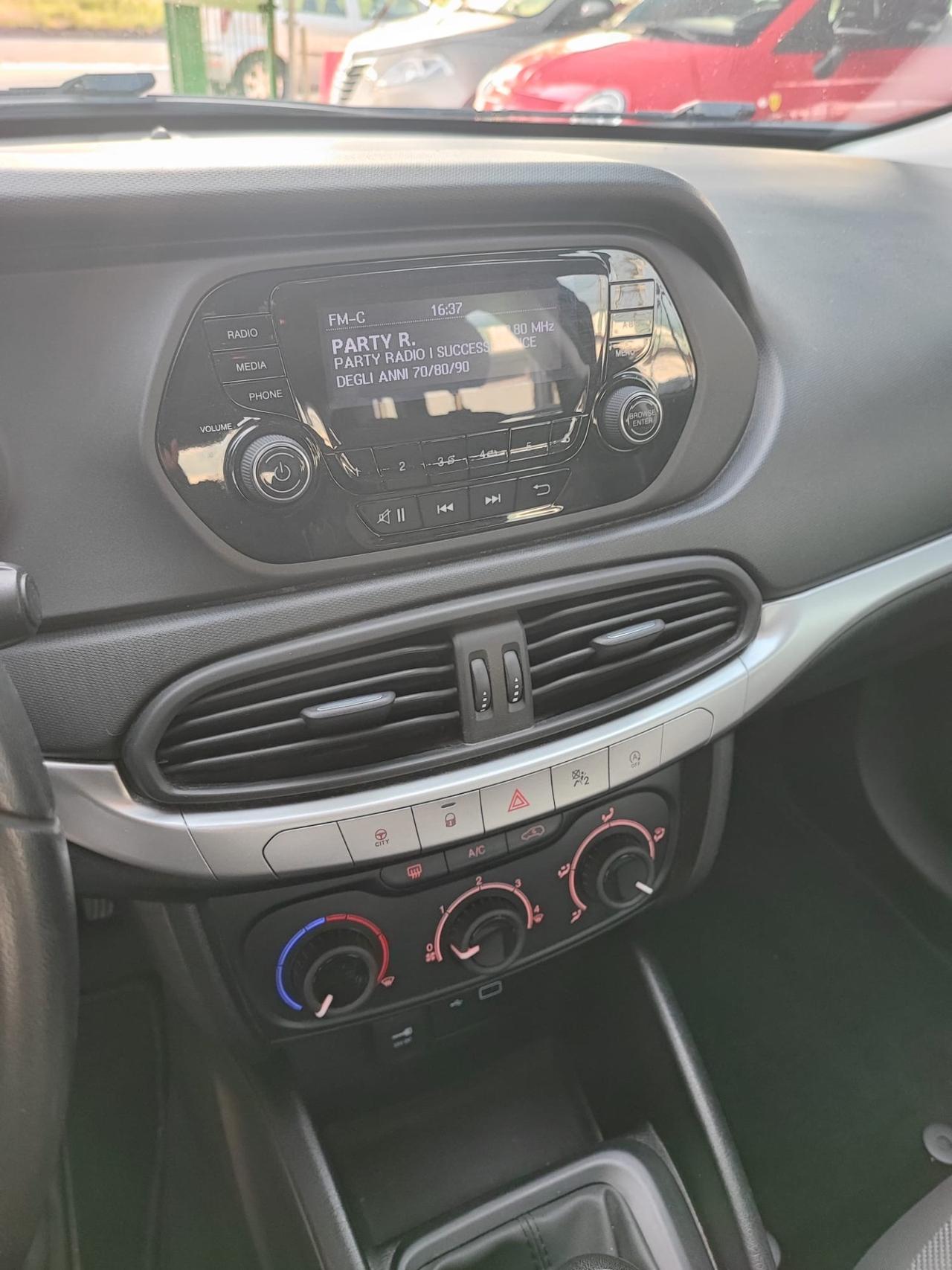 Fiat Tipo 1.3 Mjt S&S SW Street
