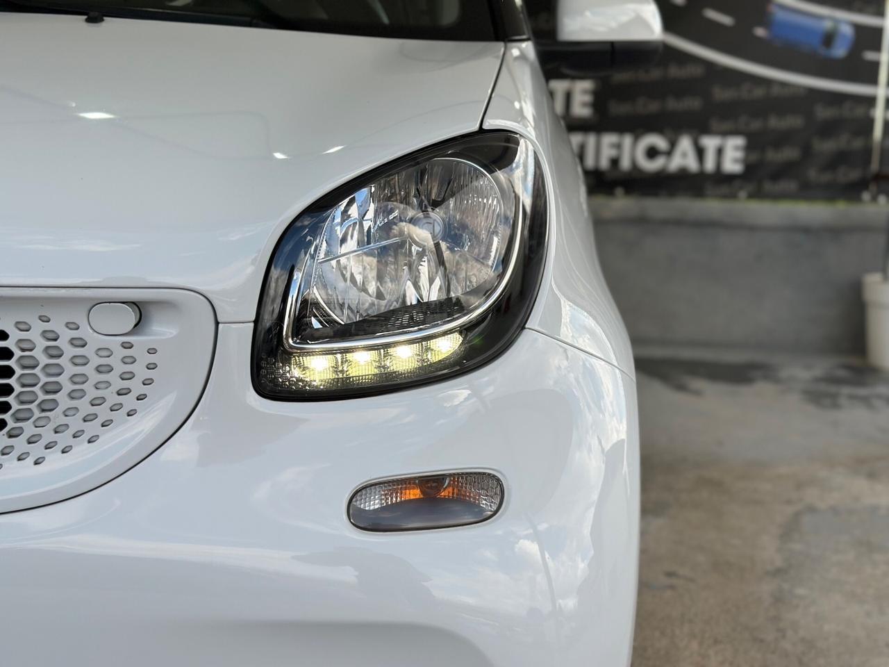 Smart ForTwo 2017 1.0 twinamic 71CV Prime DA VETRI
