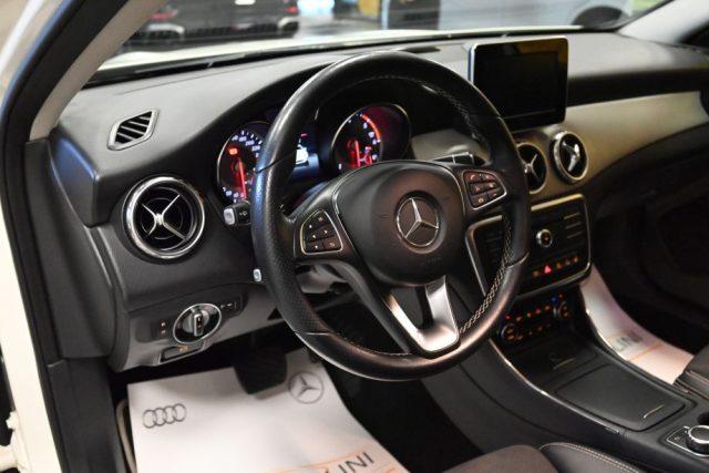MERCEDES-BENZ GLA 200 CDI AUTO F1 SPORT 136CV NAVI CAM XENO PDC 18"FULL!