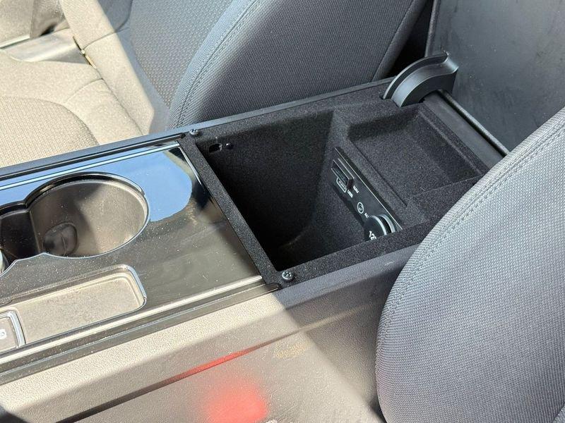 Jaguar XE JAGUAR XE 2.0 D 180cv 6m - PURE BUSINESS EDITION -