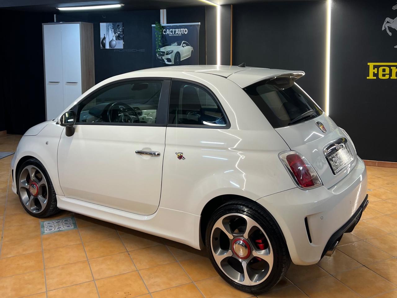 Abarth 500 1.4 Turbo T-Jet Custom