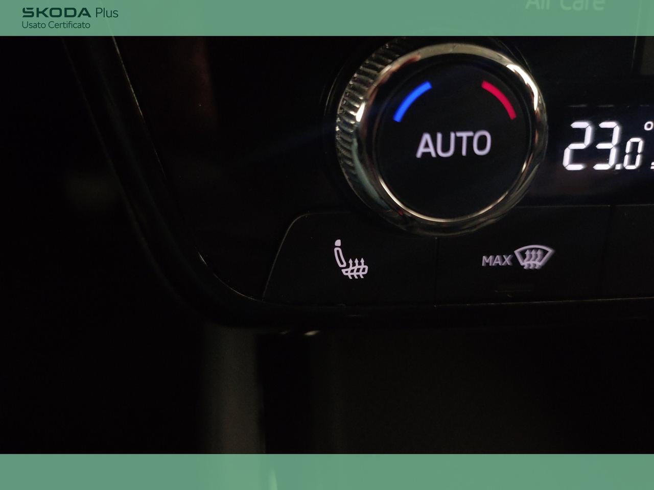 1.0 TSI Black Dots 115 CV