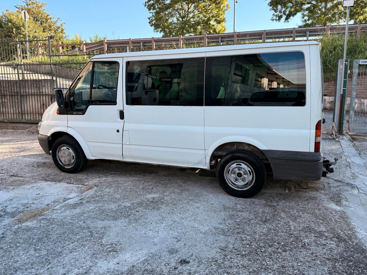 Ford Transit 2.0 Tdci 9 Posti Gancio Traino 18q