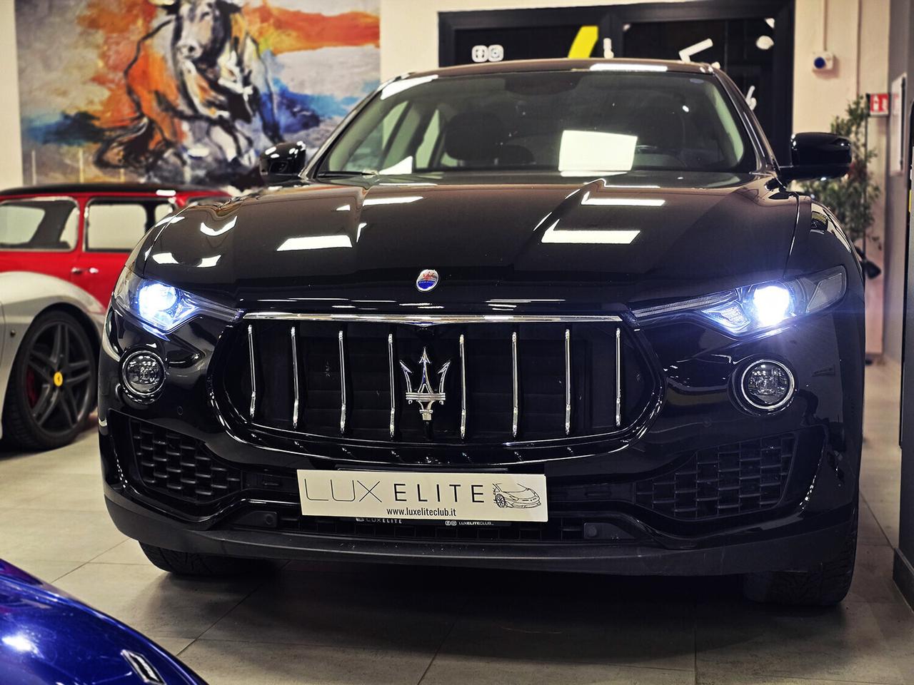 Maserati Levante V6 Diesel 275 CV AWD FULL BLACK CERTIFICATA MASERATI!!! GARANZIA 12 MESI!!!