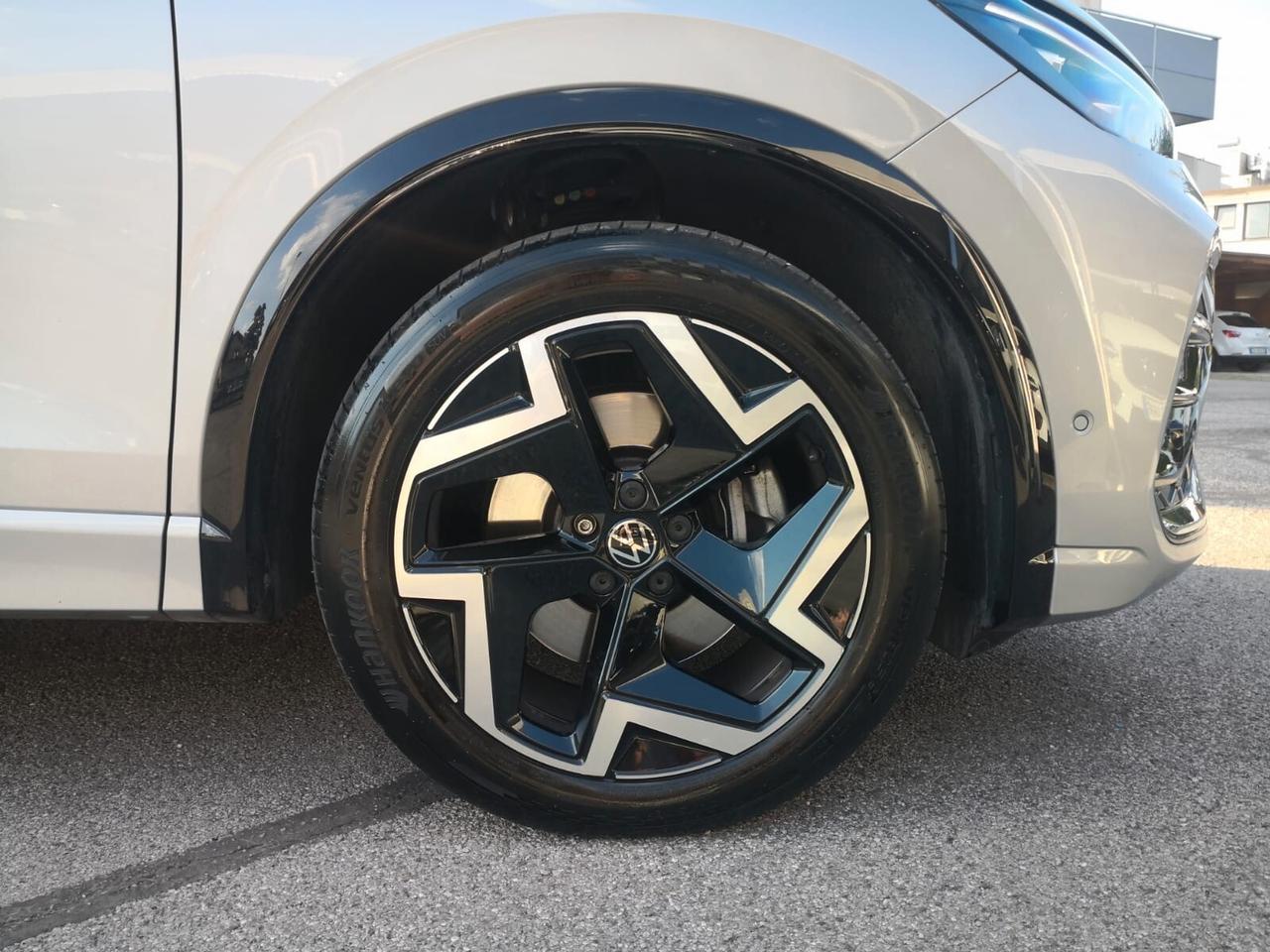 Volkswagen Tiguan 2.0 TDI 150 CV DSG R-Line ***GARANZIA VW***