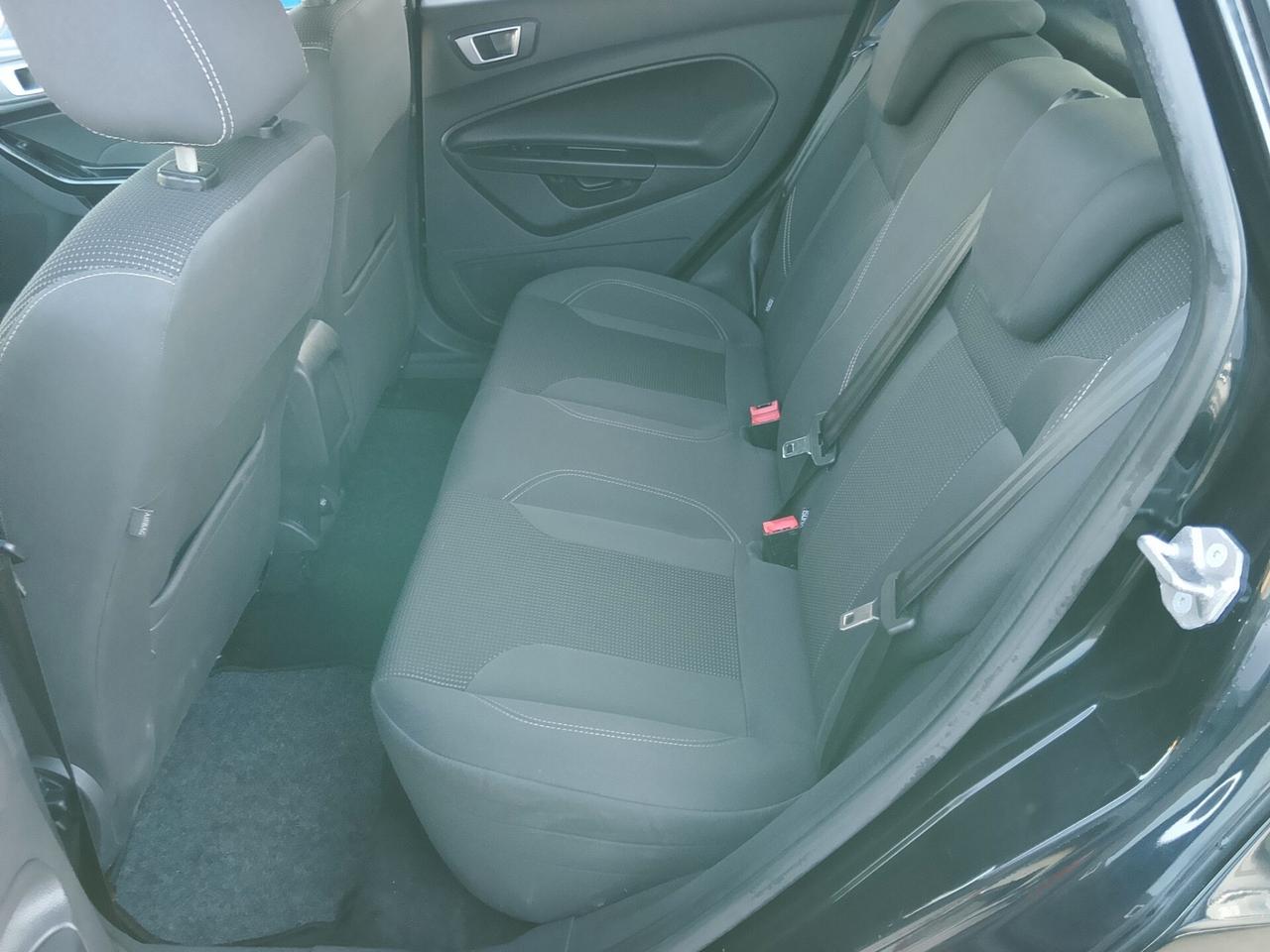 Ford Fiesta GPL CASA MADRE - Titanium