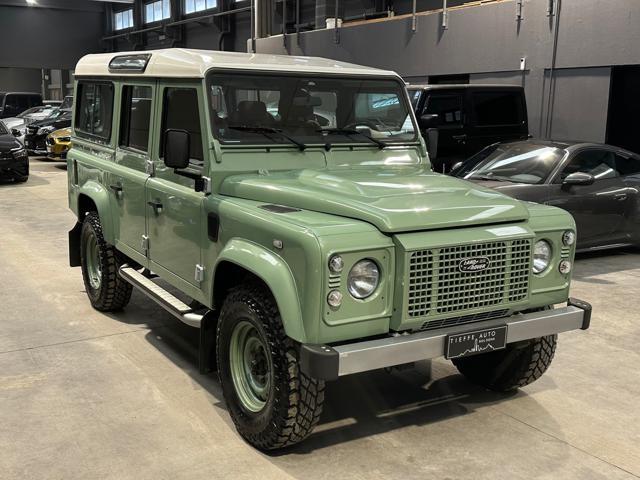 LAND ROVER Defender 110 2.2 TD4 Station Wagon Heritage Edition N1