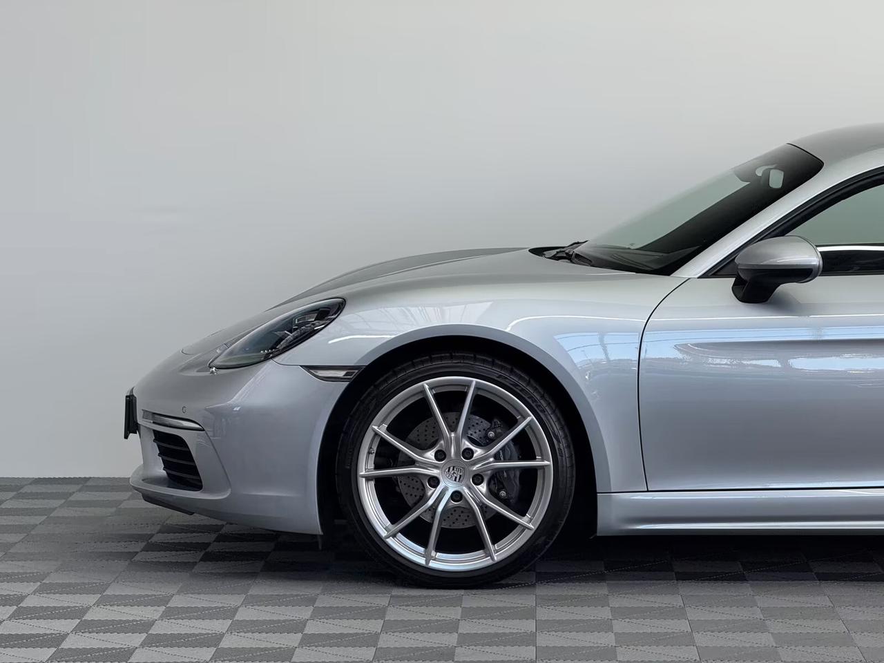 Porsche Cayman 718 2.0 300cv, navi, CarPlay