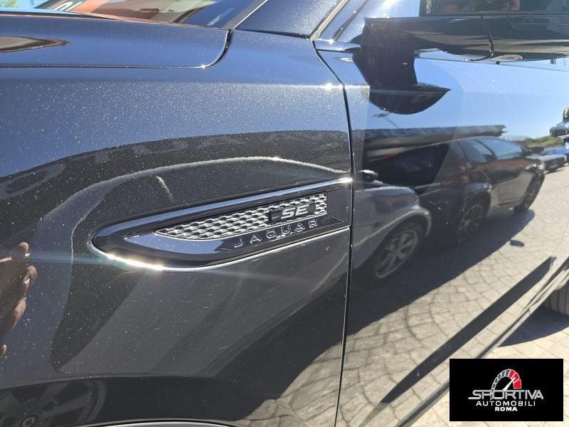 Jaguar E-Pace R-DYNAMIC TOTAL BLACK UNIPRO!