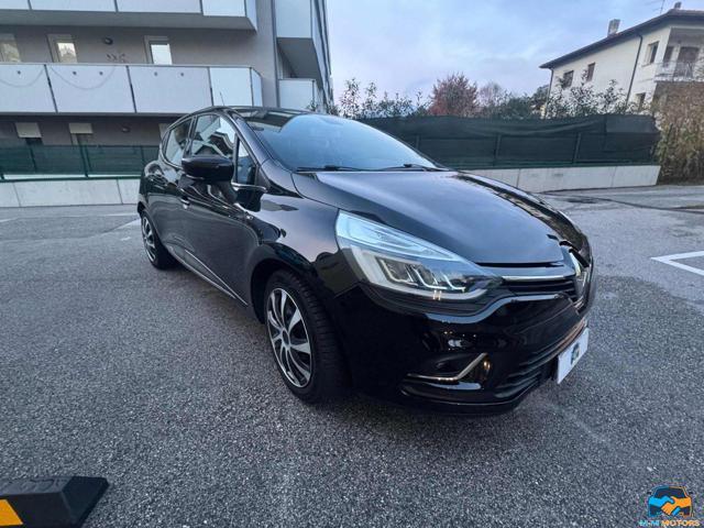 RENAULT Clio dCi 8V 75 CV 5 porte Moschino Zen
