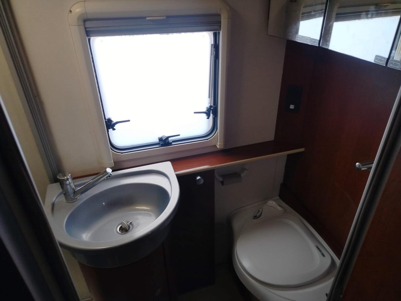 Dethleffs ESPRIT 6 POSTI LETTO E 6 VIAGGIO