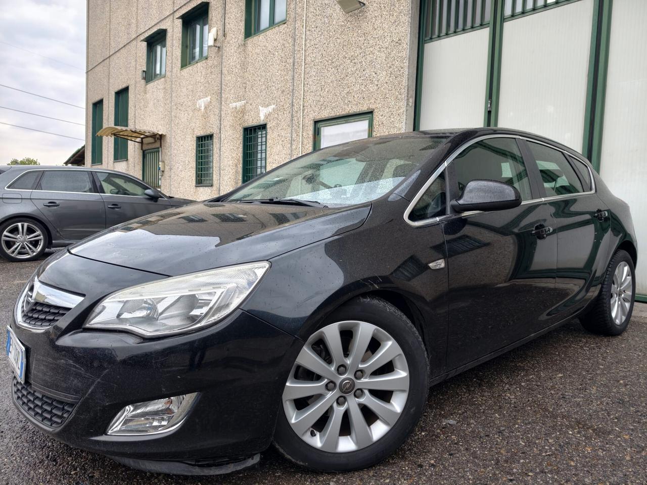 Opel Astra DIESEL COSMO 5 PORTE UNI PROPRIETARIO 2013