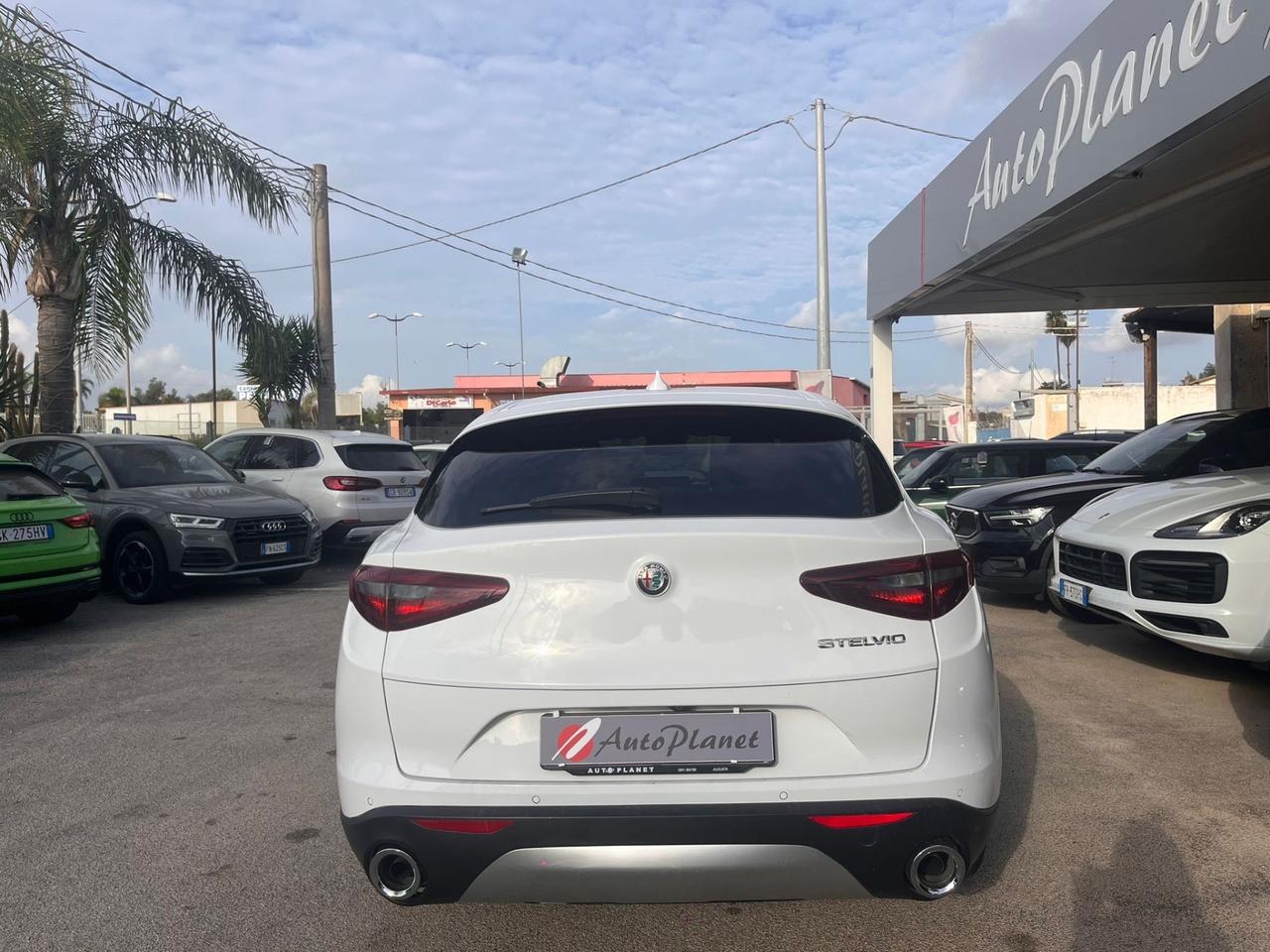 Alfa Romeo Stelvio 2.2 Turbodiesel 210 CV AT8 Q4 Executive