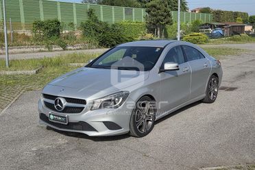 MERCEDES CLA 220 d Automatic Premium Dark Night