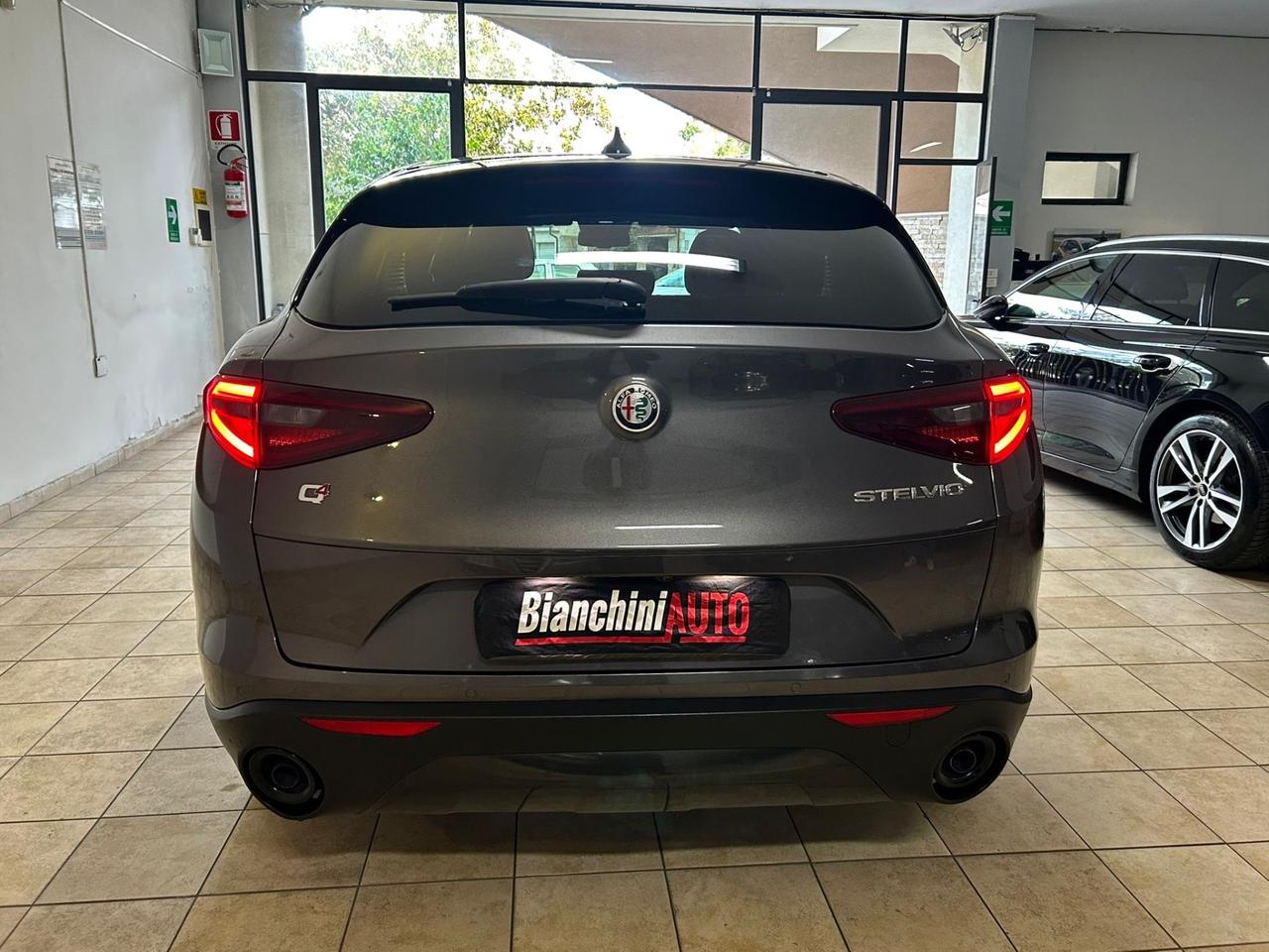 Alfa Romeo Stelvio 2.2 Turbodiesel 190 CV AT8 Q4 Sprint