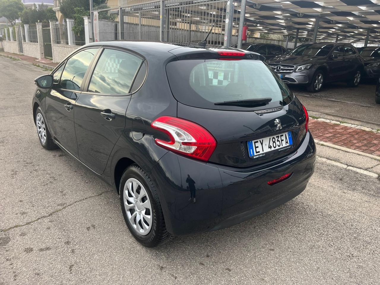 Peugeot 208 1200 5 porte Active Unipro 2015