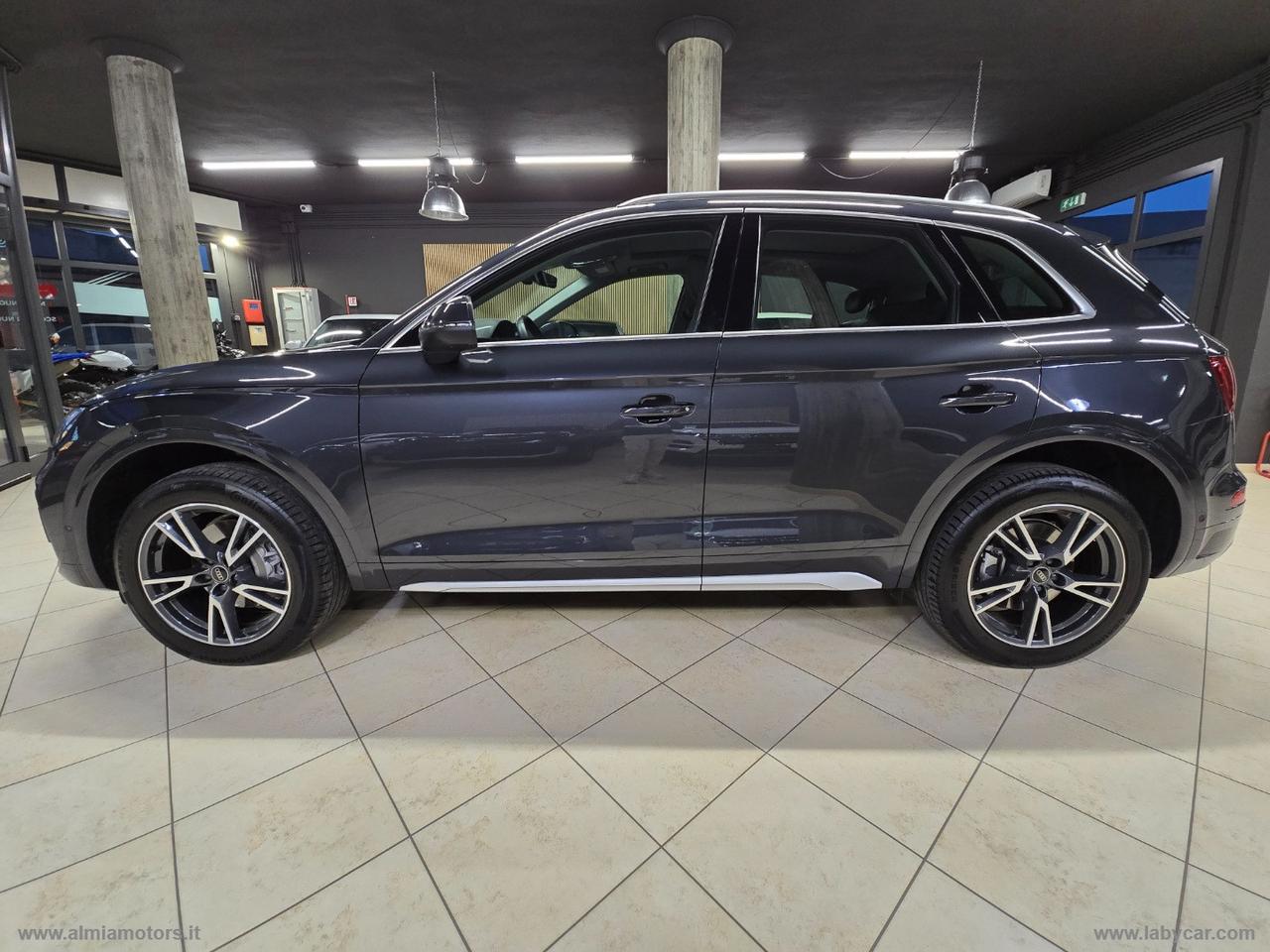 AUDI Q5 40 TFSI quattro S tronic Business Adv