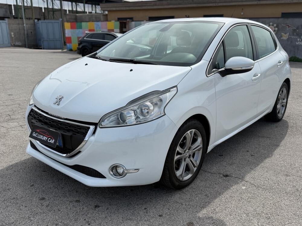 Peugeot 208 1.4 HDi 68 CV 5 porte Allure