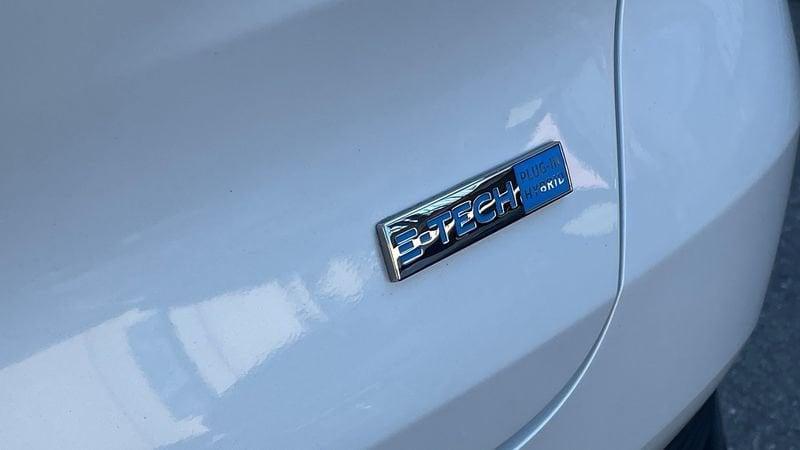 Renault Captur 1.6 E-TECH Plug-in Hybrid 160cv Rive Gauche 1.6 E-TECH Plug-in Hybrid 160cv Initiale Pa