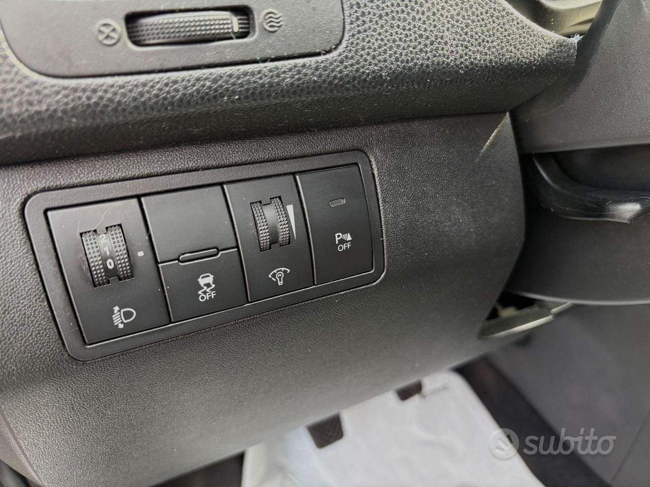 HYUNDAI IX20 1.4 CRDI STYLE (90CV) NEOPATENTATI