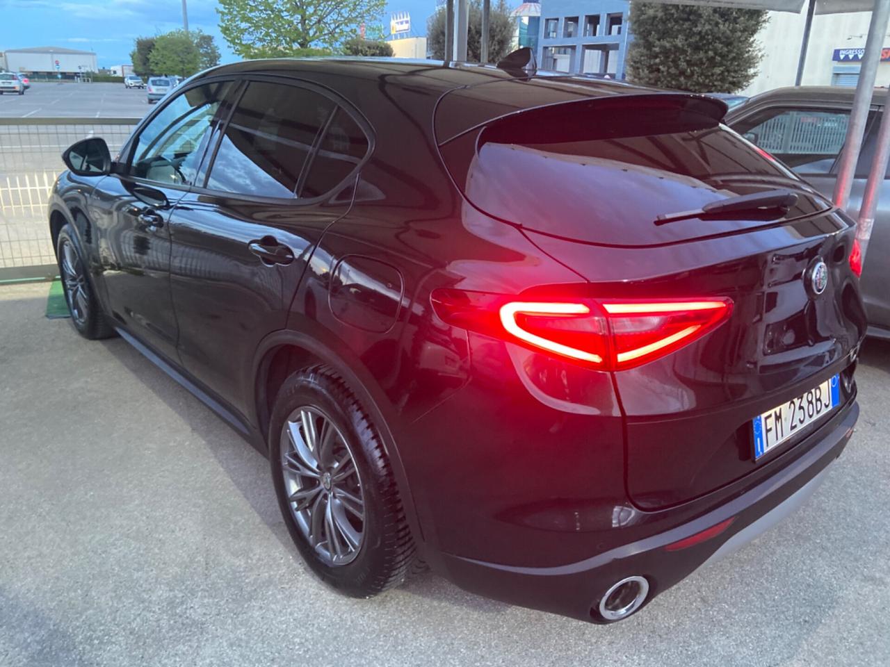 Stelvio 2.2 TD 180CV AT8 RWD Executive