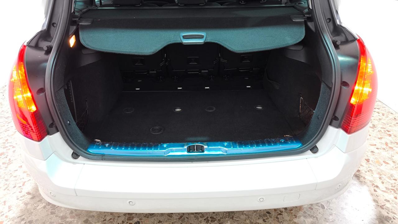 Peugeot 308 1.6 HDi 110CV SW Ciel Féline