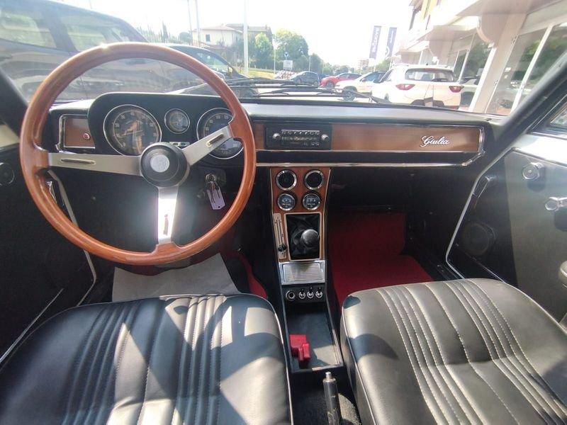 Alfa Romeo Giulia SUPER 1300