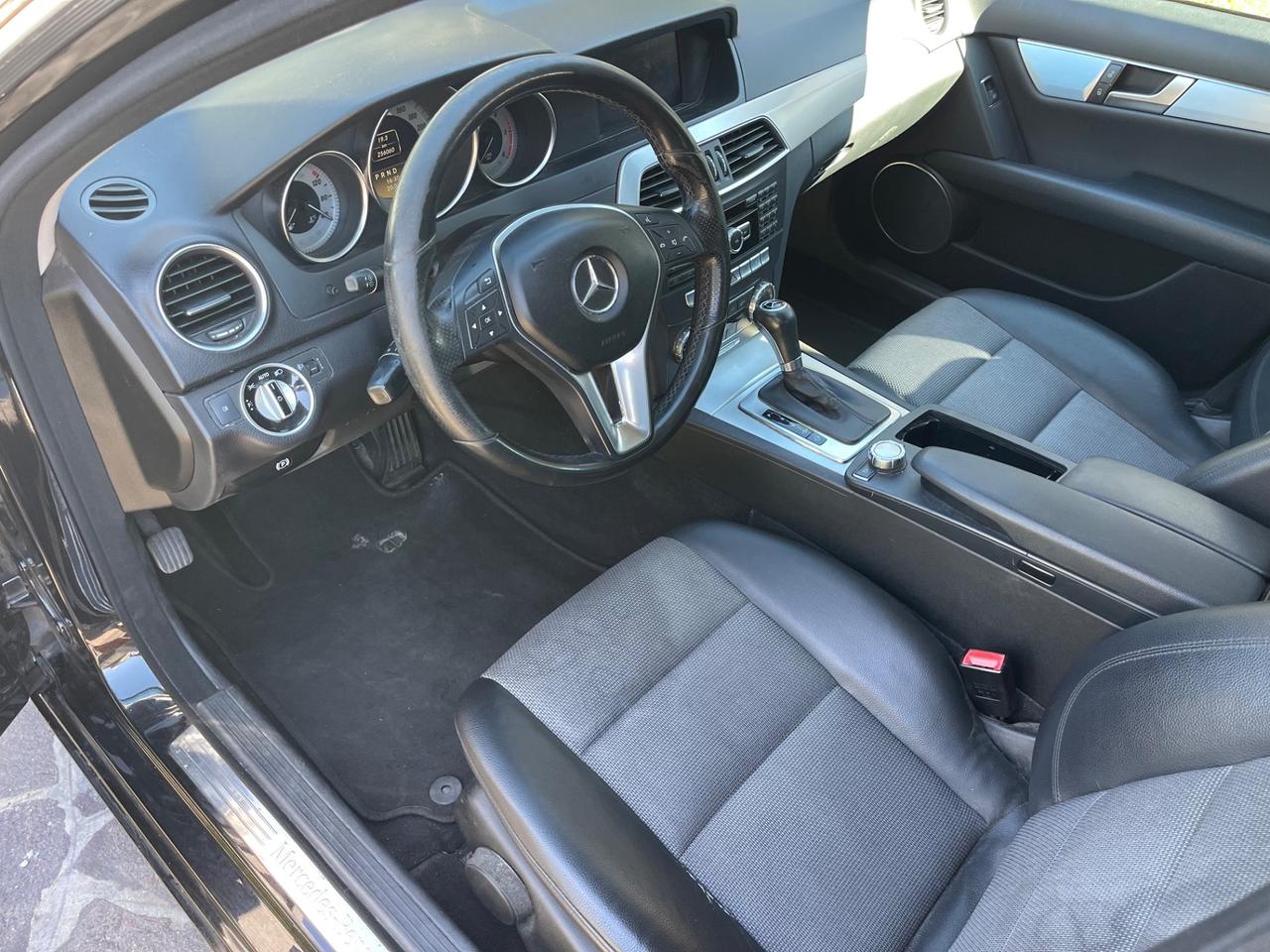 Mercedes-benz C 200 CDI BlueEFFICIENCY Avantgarde
