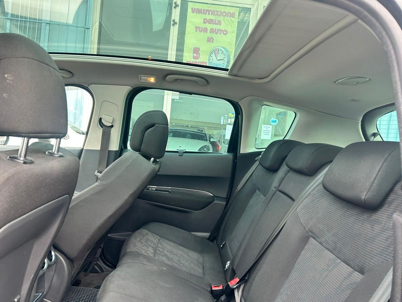 Peugeot 3008 1.6 HDi X NEOPATENTATI 2011