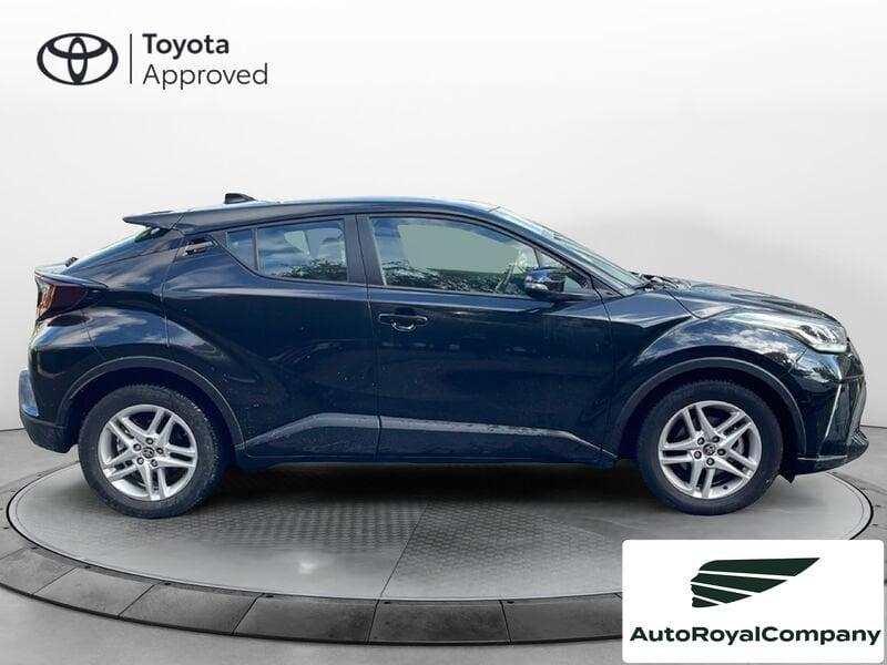 Toyota C-HR C-HR 1.8 Hybrid E-CVT Active km 10200